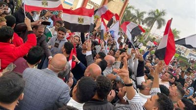 النصر لمصر.. تزايد حشود الناخبين أمام اللجان الانتخابية بمحافظة بني سويف