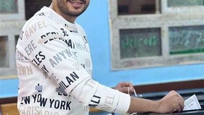 الفنان عصام السقا يدلي بصوته في الانتخابات الرئاسية