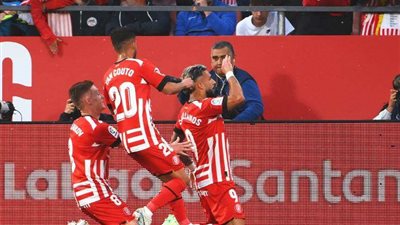 جيرونا يتقدم على برشلونة بهدف مبكر في الليجا