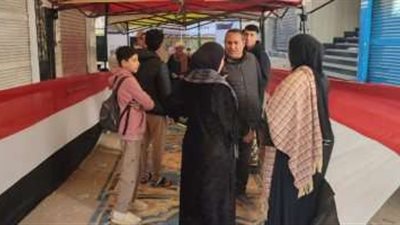 مدرسة أوسيم تستقبل الناخبين للإدلاء بأصواتهم باليوم الثاني في الانتخابات