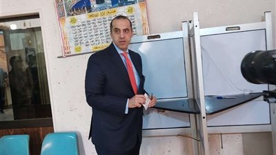 رئيس حملة الرئيس السيسي يدلي بصوته في الانتخابات الرئاسية 2024