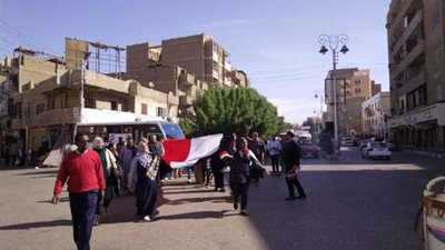 حاملين علم مصر.. مسيرة لطلاب ذوي الهمم للمشاركة في الانتخابات الرئاسية