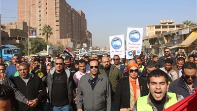 نائبة «مستقبل وطن» تقود مسيرة حاشدة لتأييد الرئيس السيسي بالانتخابات