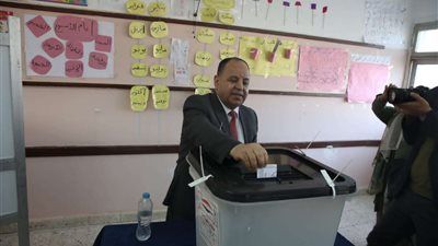 «معيط» يدلي بصوته فى الانتخابات الرئاسية ويؤكد: المصريون يكتبون تاريخًا فى الممارسة الديموقراطية