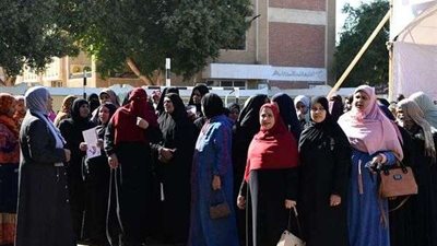 القناوية يتوافدون على اللجان للتصويت في الانتخابات الرئاسية