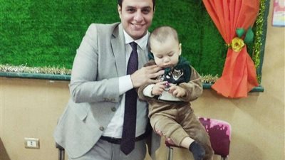 كبار السن والأطفال يزينون لجان مدينة السلام في الانتخابات الرئاسية.. صور