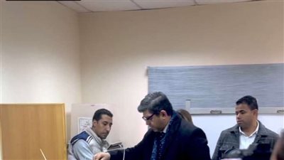 أحمد الطاهري يدلي بصوته في الانتخابات الرئاسية 2024