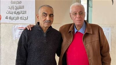 حسام موافي يدلي بصوته في  إحدى لجان مدينة الشيخ زايد