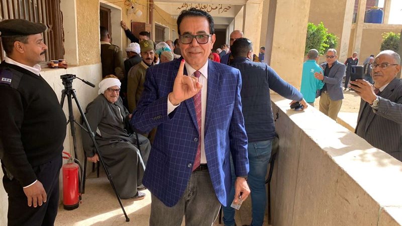 رئيس النقابة العامة