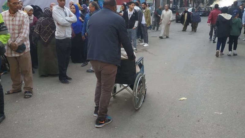 كبار السن يشاركون