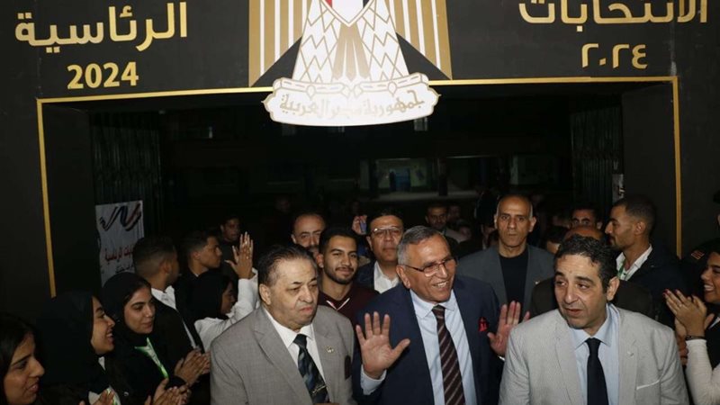 المرشح الرئاسي الدكتور