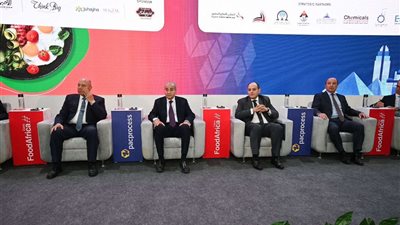 وزراء الصناعة والتموين والتجارة الداخلية والنقل يفتتحون فعاليات معرض فوود أفريكا للصناعات الغذائية