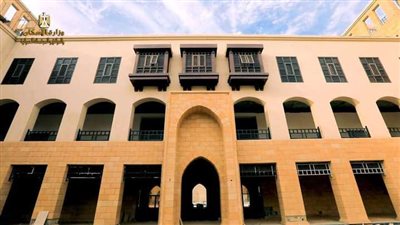 وزير الاسكان يستعرض فندق منطقة سور مجرى العيون