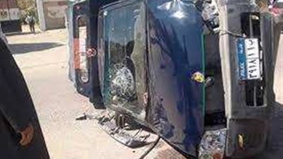 إصابة 10 مجندين في حادث انقلاب سيارة شرطة بأسيوط