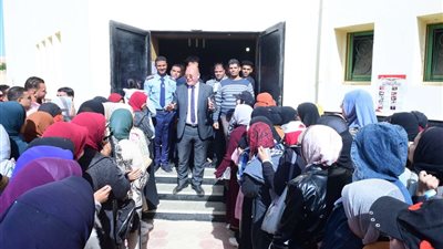 في يومها الثالث ..كثافة تصويتية بالإنتخابات الرئاسية من طلاب جامعة سوهاج بلجان مدينة سوهاج الجديدة