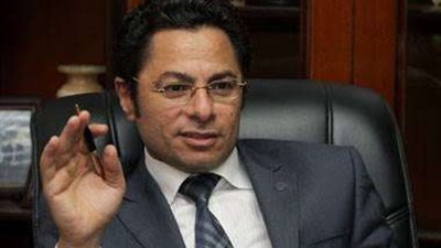 المواطن هو الضحية.. خالد أبو بكر يوجه أمر عاجل للحكومة بشأن الكهرباء