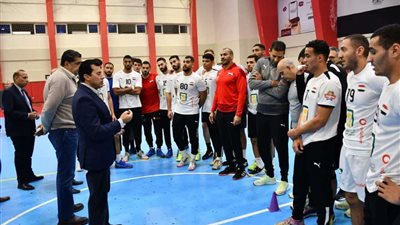 وزير الرياضة يشهد تدريب منتخب مصر للجودو