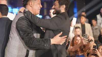 على طريقته.. تامر حسني يهنىء حمو بيكا بمولودته 