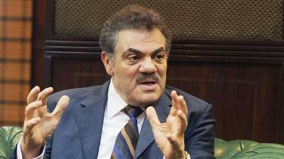 السيد البدوي يروي موقفاً جمعه مع الرئيس السيسي خلال اجتماعه بقيادات الأحزاب