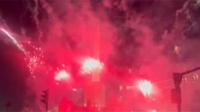 الألعاب النارية تُضيئ سماء ميدان التحرير احتفالا بفوز الرئيس السيسى