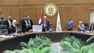 وزير التعليم العالي يعلن أسماء الفائزين بقرعة الحج للعاملين بالوزارة لعام 2024