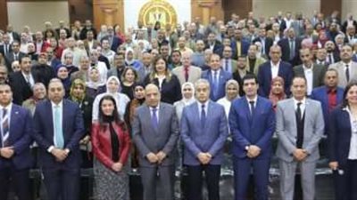 وزير العمل يترأس فعاليات أولى الدورات التدريبية المنعقدة