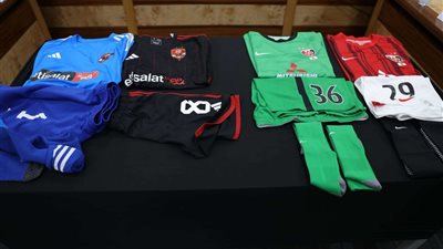 الأهلي  يرتدي القميص الأسود أمام أوروا الياباني في كأس العالم للأندية