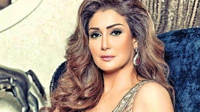 غادة عبد الرازق: أُجبرت على ارتداء ملابس جريئة في فيلم الأجندة الحمراء
