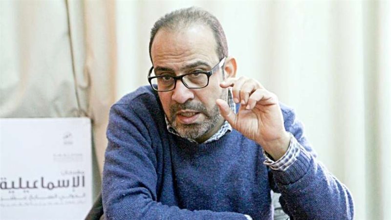 الناقد عصام زكريا