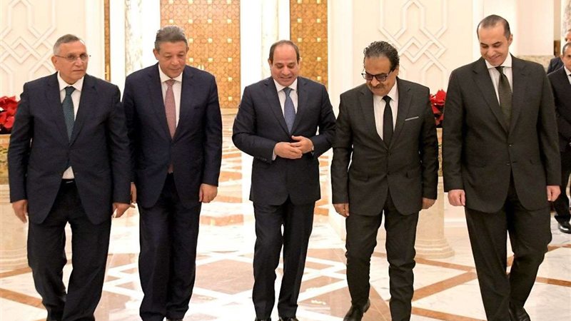 الرئيس السيسي يستقبل