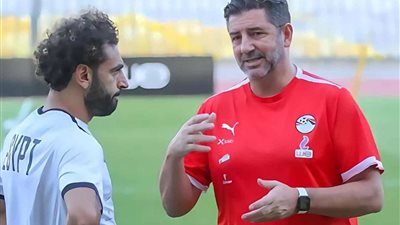 فيتوريا يطلب تقريرًا مفصلًا عن جميع اللاعبين المحترفين والحاصلين على الجنسية