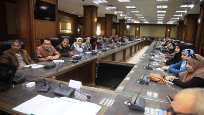 نائب محافظ سوهاج يفتتح برنامج الدورة التدريبية 