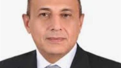 وزير الطيران المدني: مصر للطيران تتعرض لحملات غير عادية من البرلمانيين والإعلاميين