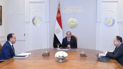 أستاذ اقتصاد: اجتماع السيسي مع «مدبولي ومعيط» بمثابة مكاشفة عن مؤشرات الموازنة العامة