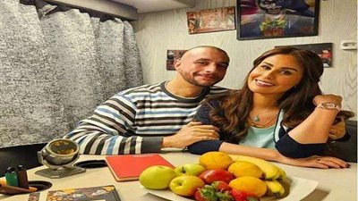 أحمد الفيشاوي ينشر صورة من كواليس «بنقدر ظروفك» برفقة مي سليم