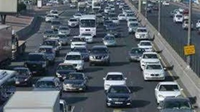 نشرة مرور «بلدنا اليوم».. تباطؤ بحركة سير المركبات بالقاهرة والجيزة