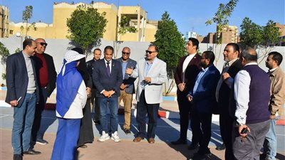 محافظ أسيوط يتفقد سير الدراسة بمدرسة أحمد ضيف الله للتكنولوجيا التطبيقية