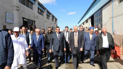 وزيرا التنمية المحلية والزراعة ومحافظ بورسعيد يتفقدون محطة تسمين الماشية