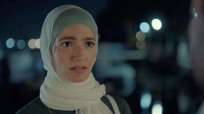 تارا عماد في صراع مع عائلتها بمسلسل 