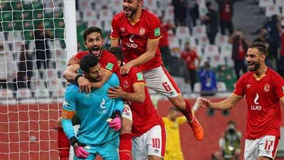 موسم تألق.. اقتراب فوز الأهلي بجائزة أفضل نادي في العالم
