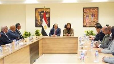 هالة السعيد وعمرو طلعت يشهدان توقيع بروتوكول تعاون بين التخطيط والبريد