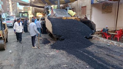 محافظ أسيوط يؤكد استمرار أعمال رصف شوارع مدينة منفلوط ضمن الخطة الاستثمارية 2023- 2024