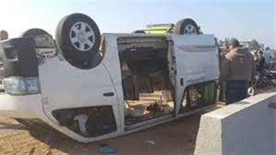 إصابة 8 أشخاص في حادث انقلاب ميكروباص بالشرقية