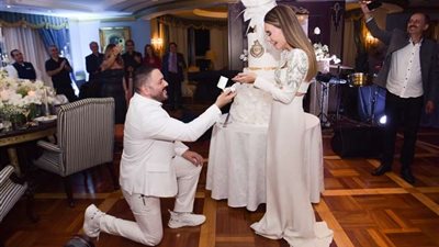 بحفل زفاف مفاجئ لزوجته.. رامي عياش يحتفل بعيد زواجه العاشر (صور)