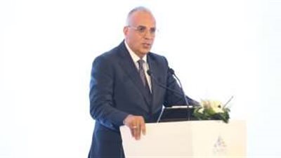 «سويلم» يتابع تطوير منظومة الري والصرف الصحي بواحة سيوة