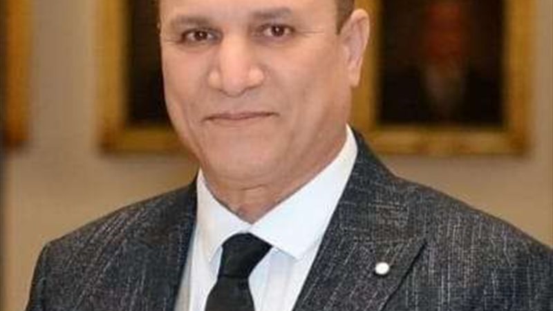 زكي عباس