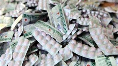 مباحث الوراق تضبط عاطل بحوزته 900 قرص مخدر