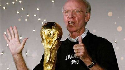 وفاة الأسطورة البرازيلية ماريو زاجالو عن عمر يناهز 92 عامًا