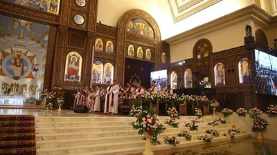 بدء قداس عيد الميلاد المجيد بكاتدرائية ميلاد المسيح بالعاصمة الإدارية الجديدة