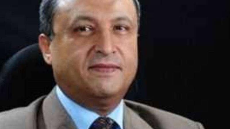 وزير البترول السابق